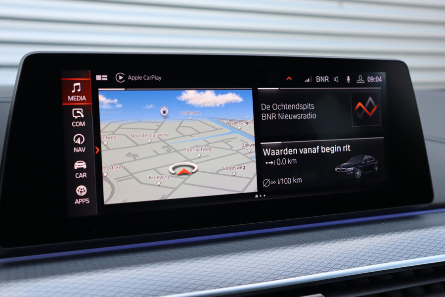 BMW 5 Serie 520i M-Sport High Executive Harman Kardon / Leder Dashboard / Camera / 19inch