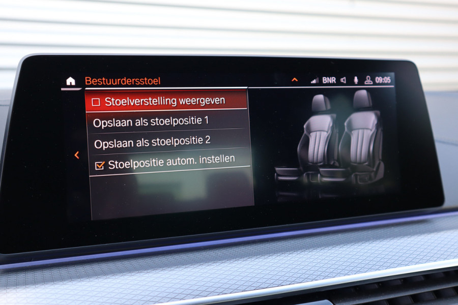 BMW 5 Serie 520i M-Sport High Executive Harman Kardon / Leder Dashboard / Camera / 19inch