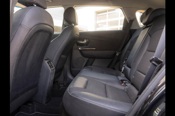 Kia Niro 1.6 GDi Hybrid DynamicPlusLine | Navigatie | Stoel en stuurverwarming |
