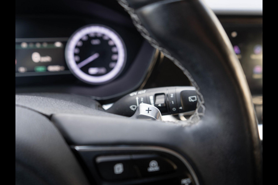 Kia Niro 1.6 GDi Hybrid DynamicPlusLine | Navigatie | Stoel en stuurverwarming |