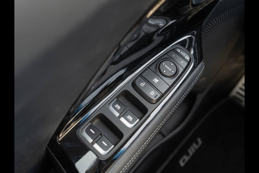 Kia Niro 1.6 GDi Hybrid DynamicPlusLine | Navigatie | Stoel en stuurverwarming |