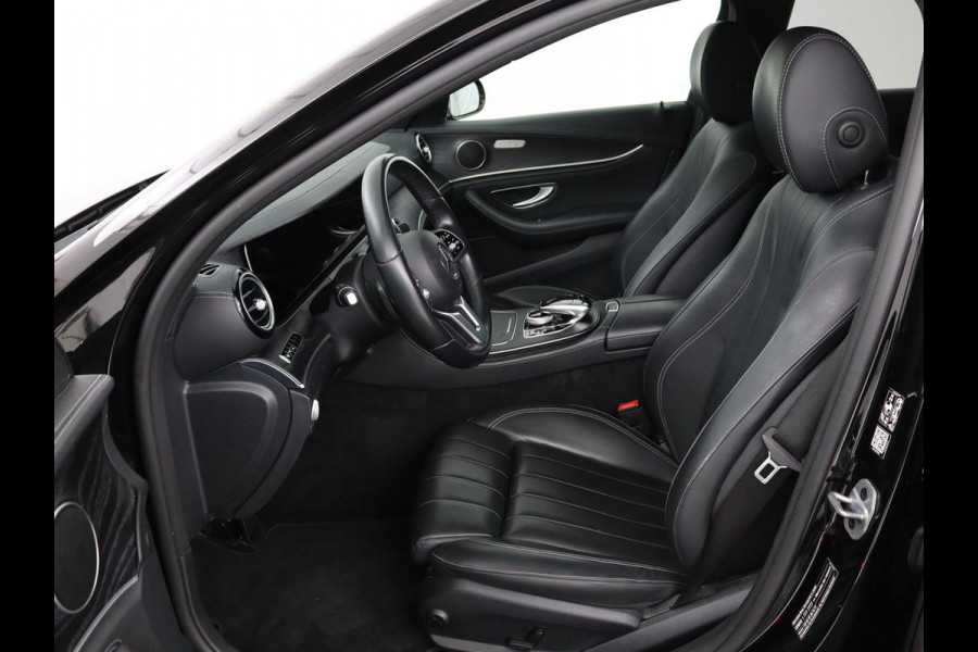 Mercedes-Benz E-Klasse 300de Luxury | Nappaleder | Luchtvering | Adaptive cruise | Carplay | 360 camera | Stoel & achterbankverwarming | Sfeerverlichting | DAB | Navigatie | Widescreen