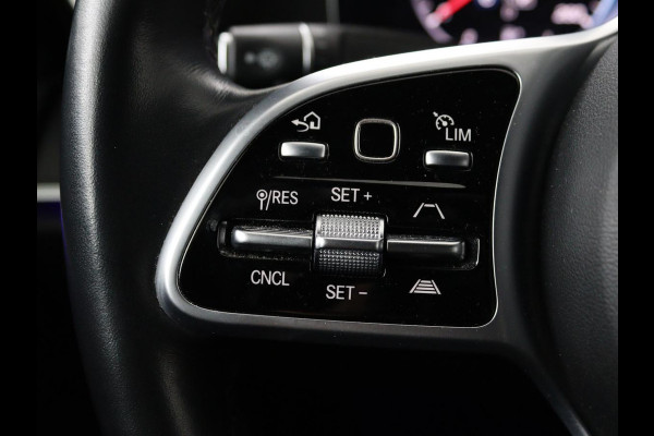 Mercedes-Benz E-Klasse 300de Luxury | Nappaleder | Luchtvering | Adaptive cruise | Carplay | 360 camera | Stoel & achterbankverwarming | Sfeerverlichting | DAB | Navigatie | Widescreen