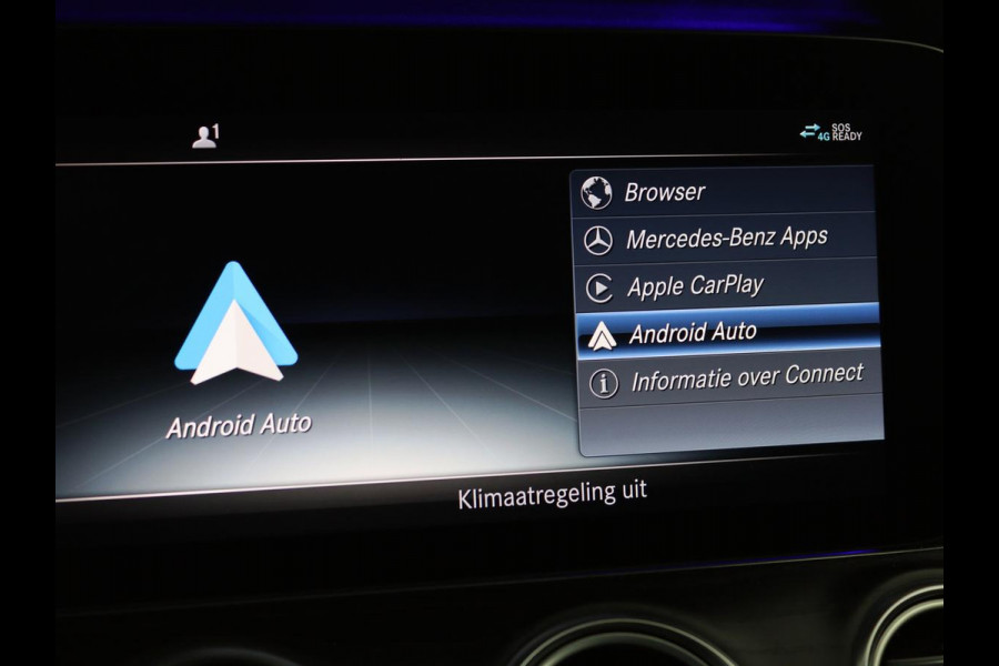 Mercedes-Benz E-Klasse 300de Luxury | Nappaleder | Luchtvering | Adaptive cruise | Carplay | 360 camera | Stoel & achterbankverwarming | Sfeerverlichting | DAB | Navigatie | Widescreen