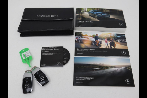 Mercedes-Benz E-Klasse 300de Luxury | Nappaleder | Luchtvering | Adaptive cruise | Carplay | 360 camera | Stoel & achterbankverwarming | Sfeerverlichting | DAB | Navigatie | Widescreen