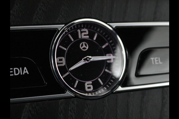 Mercedes-Benz E-Klasse 300de Luxury | Nappaleder | Luchtvering | Adaptive cruise | Carplay | 360 camera | Stoel & achterbankverwarming | Sfeerverlichting | DAB | Navigatie | Widescreen