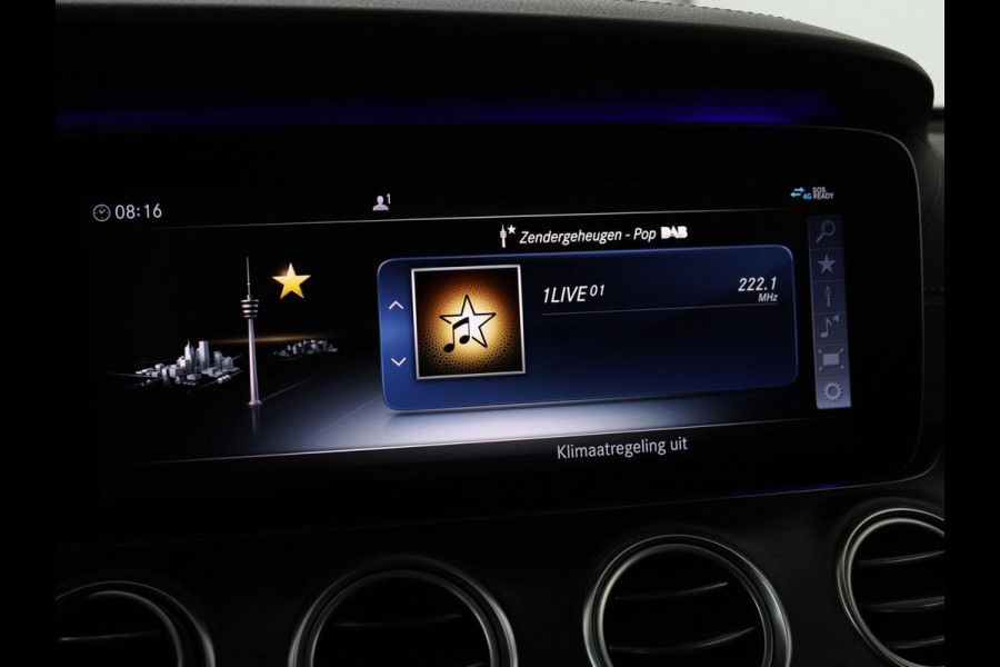 Mercedes-Benz E-Klasse 300de Luxury | Nappaleder | Luchtvering | Adaptive cruise | Carplay | 360 camera | Stoel & achterbankverwarming | Sfeerverlichting | DAB | Navigatie | Widescreen