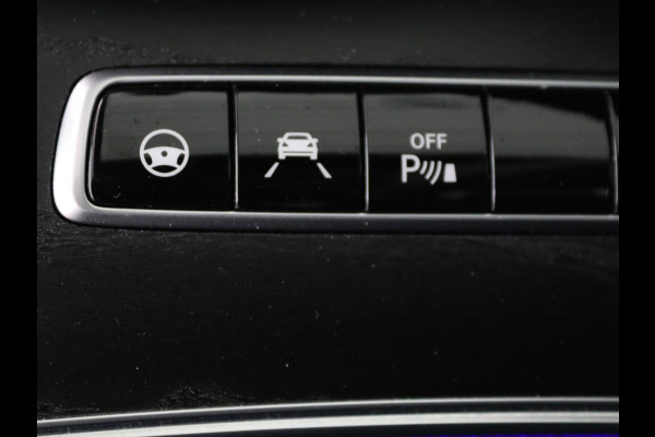 Mercedes-Benz E-Klasse 300de Luxury | Nappaleder | Luchtvering | Adaptive cruise | Carplay | 360 camera | Stoel & achterbankverwarming | Sfeerverlichting | DAB | Navigatie | Widescreen