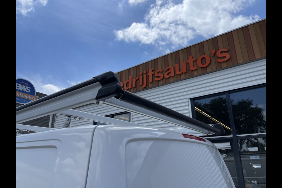 Volkswagen Transporter 2.0 TDI 102pk L1H1 Comfortline / vaste prijs rijklaar € 15.950 ex btw / lease vanaf € 269 / airco / cruise / bijrijdersbank / Bott ingerichte laadruimte / imperial / trekhaak !