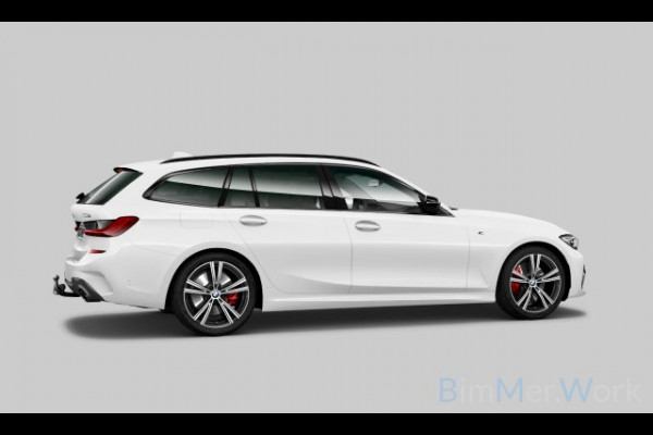 BMW 3 Serie Touring 330e M-Sport Pano Trekhaak H/K 19inch