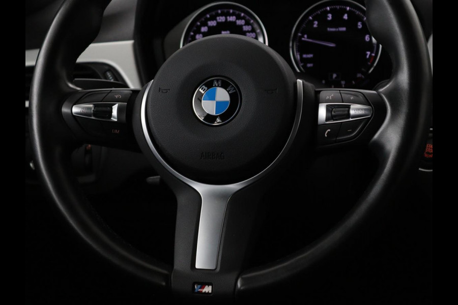 BMW X1 sDrive18i M Sport | Stoelverwarming | Head-Up | Sportstoelen | Full LED | Alcantara | Navigatie | Park Assist | Climate control