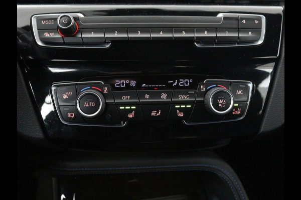 BMW X1 sDrive18i M Sport | Stoelverwarming | Head-Up | Sportstoelen | Full LED | Alcantara | Navigatie | Park Assist | Climate control