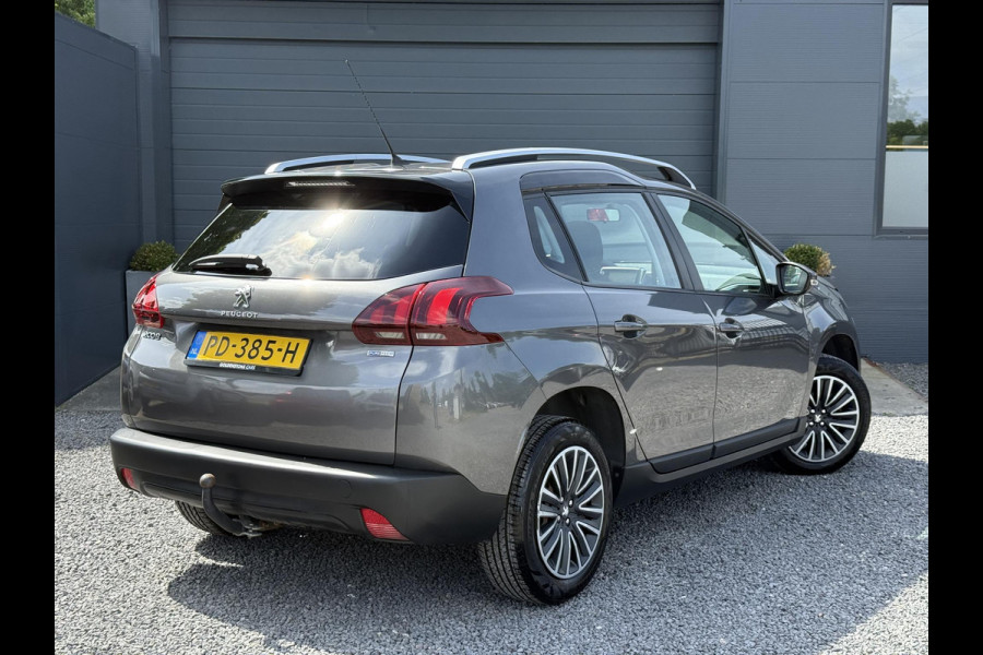 Peugeot 2008 1.2 PureTech Blue Lion Navi,Pano,Trekhaak,110pk,Airco,Cruise,Pdc,Dealer Onderhouden,Lmv,Nieuwe Apk bij Aflevering