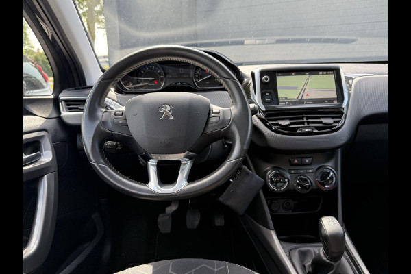 Peugeot 2008 1.2 PureTech Blue Lion Navi,Pano,Trekhaak,110pk,Airco,Cruise,Pdc,Dealer Onderhouden,Lmv,Nieuwe Apk bij Aflevering