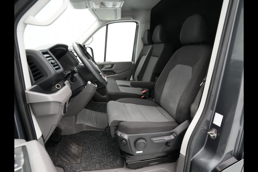 Volkswagen Crafter 35 2.0 TDI 177pk DSG L3H2 Highline Navigatie Camera Stuur- en Stoelverwarming
