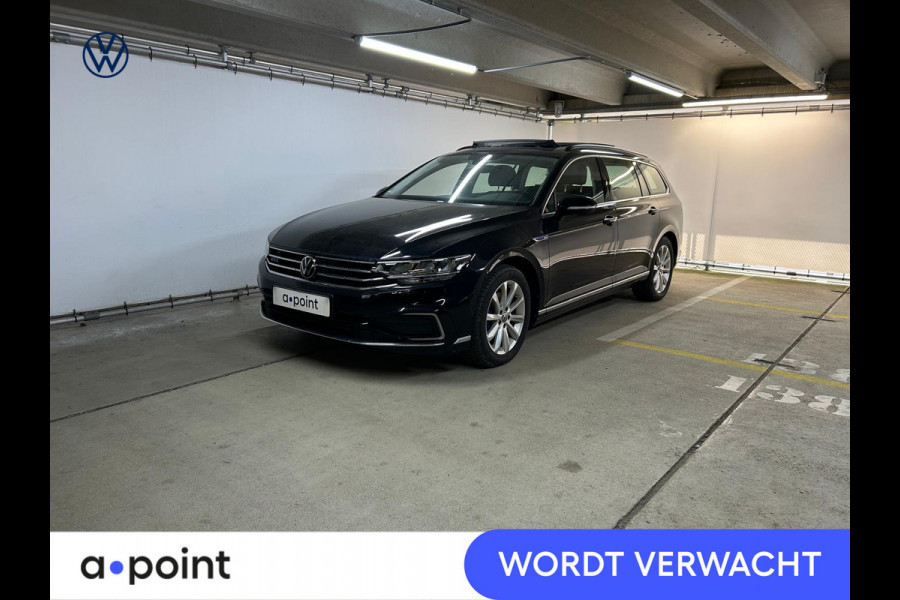 Volkswagen Passat Variant 1.4 TSI PHEV GTE Business 218PK DSG | Panorama dak | Trekhaak elektrisch | Stoelverwarming | Digitale cockpit |
