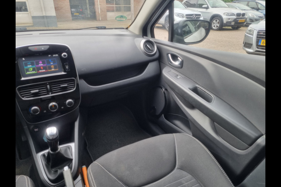 Renault Clio Estate 0.9 TCe Limited AIRCO / NAVI / CRUISE