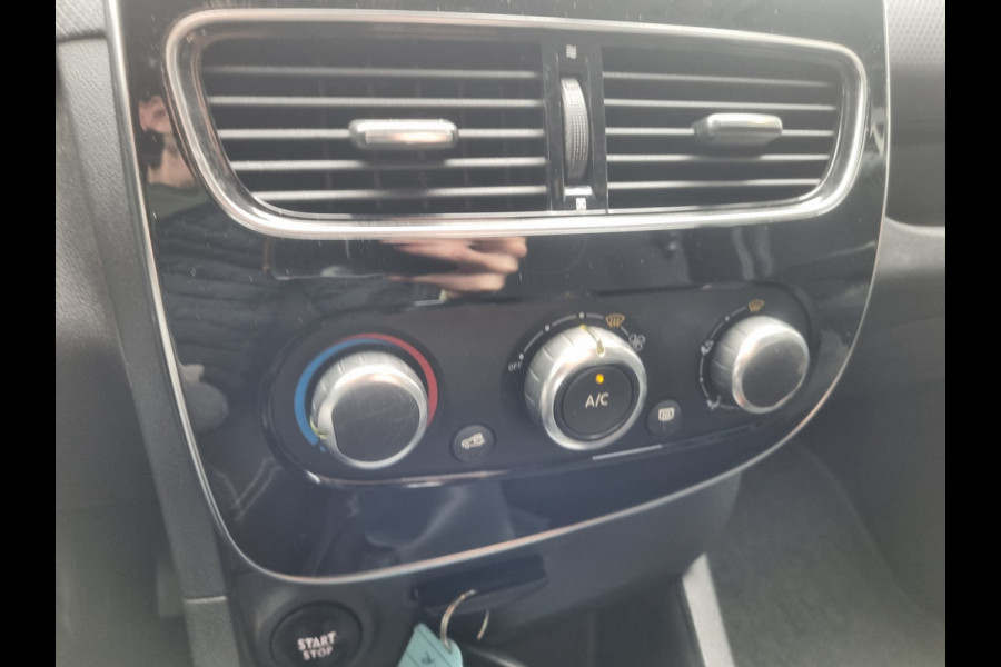 Renault Clio Estate 0.9 TCe Limited AIRCO / NAVI / CRUISE