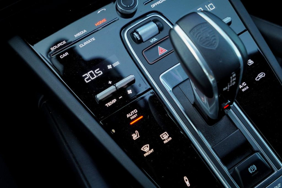 Porsche Cayenne Coupé 2.9 S / Sport Design Carbon / Pepita / Trekhaak