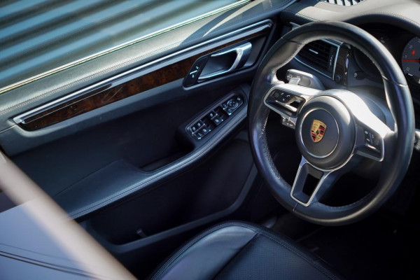 Porsche Macan 3.0 S / Pano / Carplay / Stoelverwarming