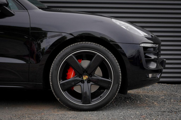 Porsche Macan 3.0 GTS / Pano / Leder / Luchtvering / NL Auto / 21''