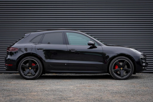 Porsche Macan 3.0 GTS / Pano / Leder / Luchtvering / NL Auto / 21''