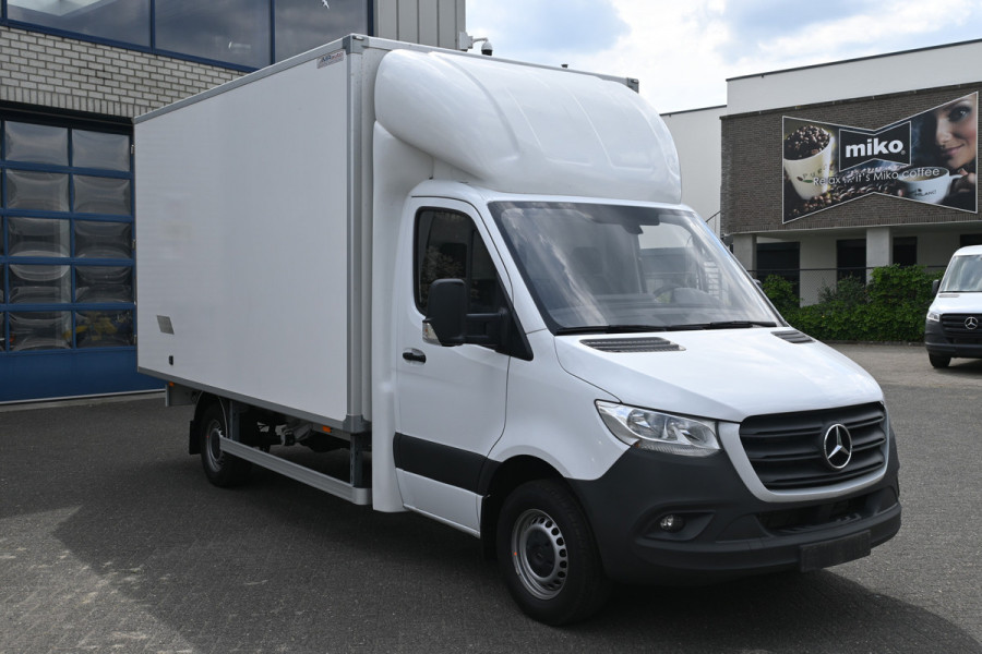 Mercedes-Benz Sprinter 315 CDI L3 RWD MBUX navigatie, Gesloten laadbak, Meubelbak