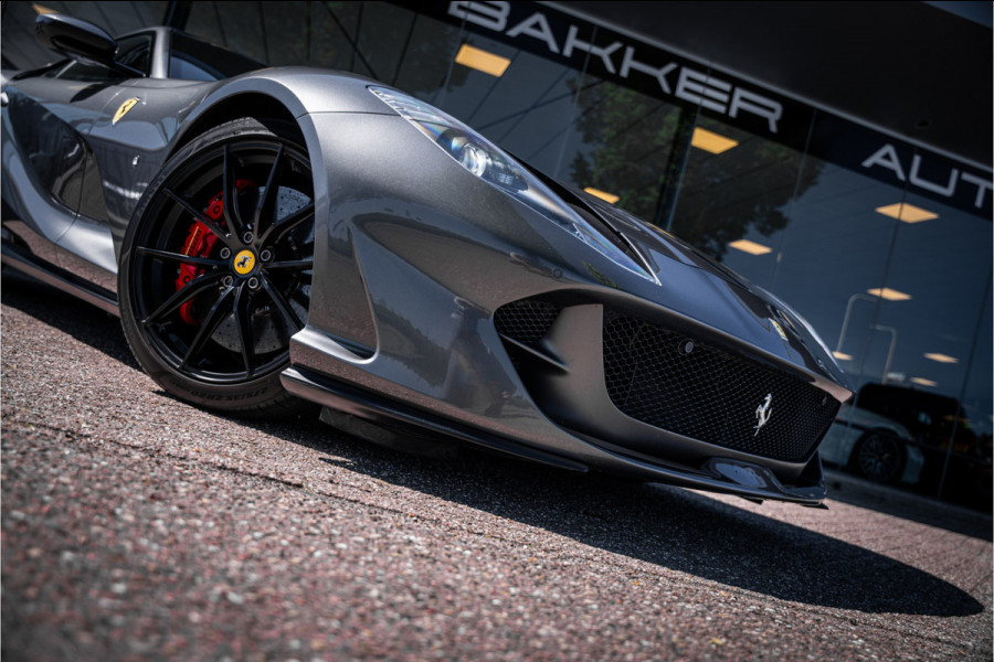 Ferrari 812 6.5 V12 Superfast HELE - Daytona Seats - Carbon - Lift - Pass. Display