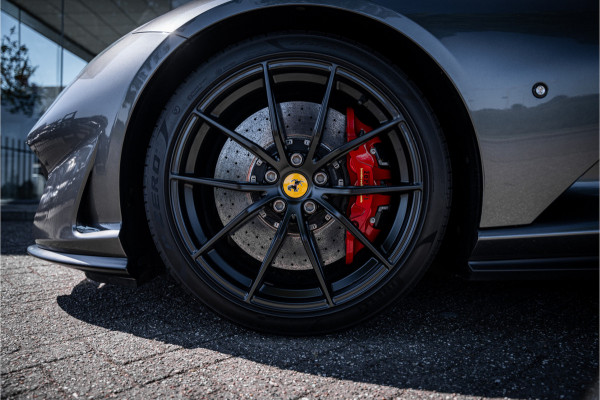 Ferrari 812 6.5 V12 Superfast HELE - Daytona Seats - Carbon - Lift - Pass. Display