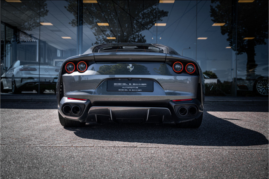 Ferrari 812 6.5 V12 Superfast HELE - Daytona Seats - Carbon - Lift - Pass. Display