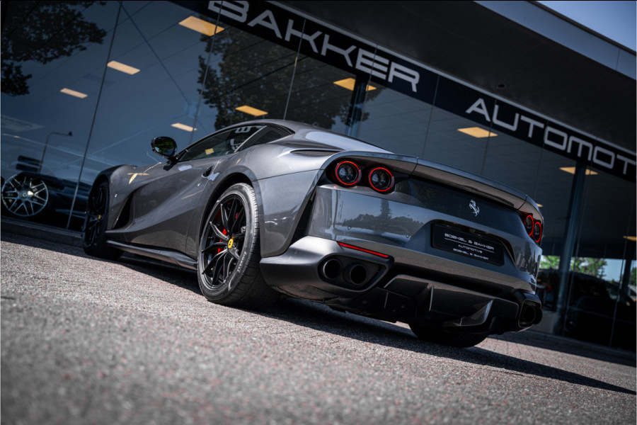 Ferrari 812 6.5 V12 Superfast HELE - Daytona Seats - Carbon - Lift - Pass. Display