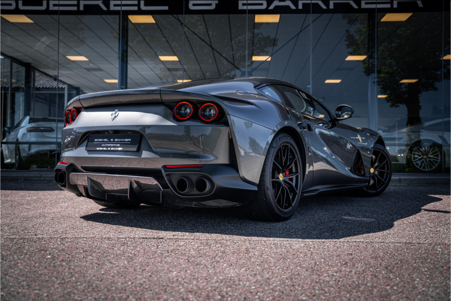 Ferrari 812 6.5 V12 Superfast HELE - Daytona Seats - Carbon - Lift - Pass. Display