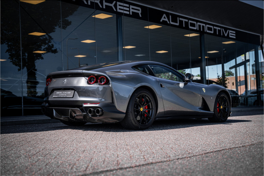 Ferrari 812 6.5 V12 Superfast HELE - Daytona Seats - Carbon - Lift - Pass. Display