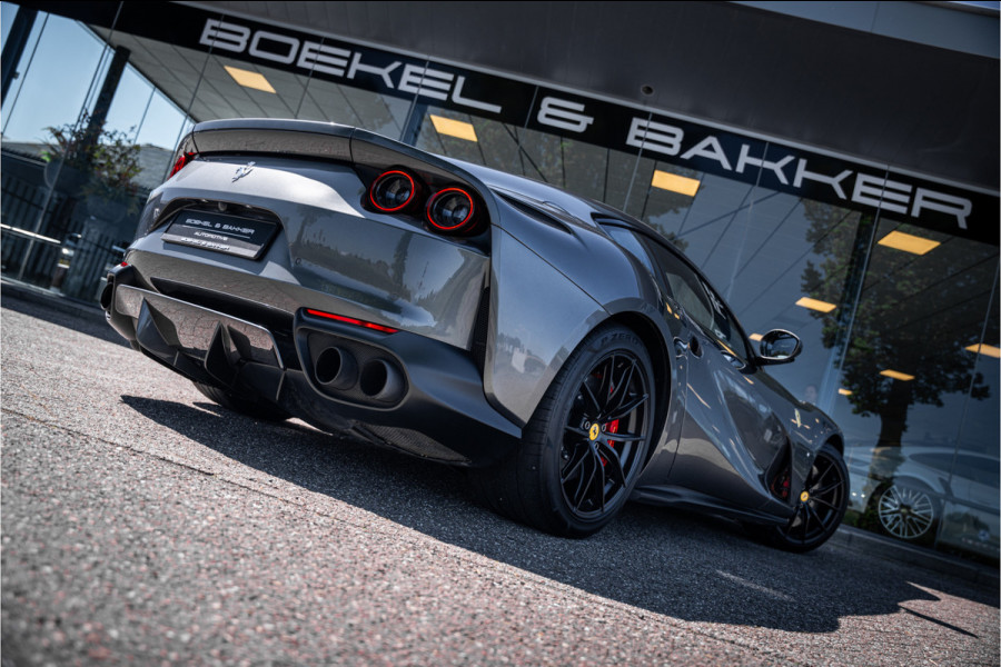 Ferrari 812 6.5 V12 Superfast HELE - Daytona Seats - Carbon - Lift - Pass. Display