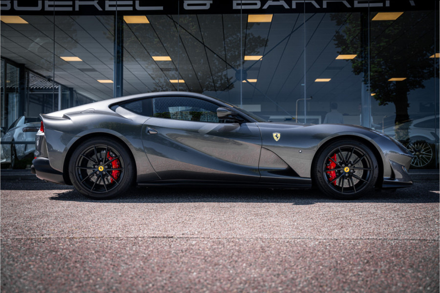 Ferrari 812 6.5 V12 Superfast HELE - Daytona Seats - Carbon - Lift - Pass. Display
