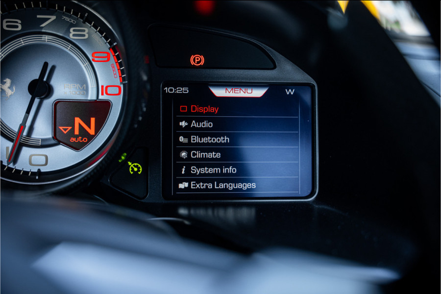 Ferrari 812 6.5 V12 Superfast HELE - Daytona Seats - Carbon - Lift - Pass. Display