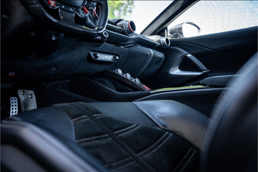 Ferrari 812 6.5 V12 Superfast HELE - Daytona Seats - Carbon - Lift - Pass. Display