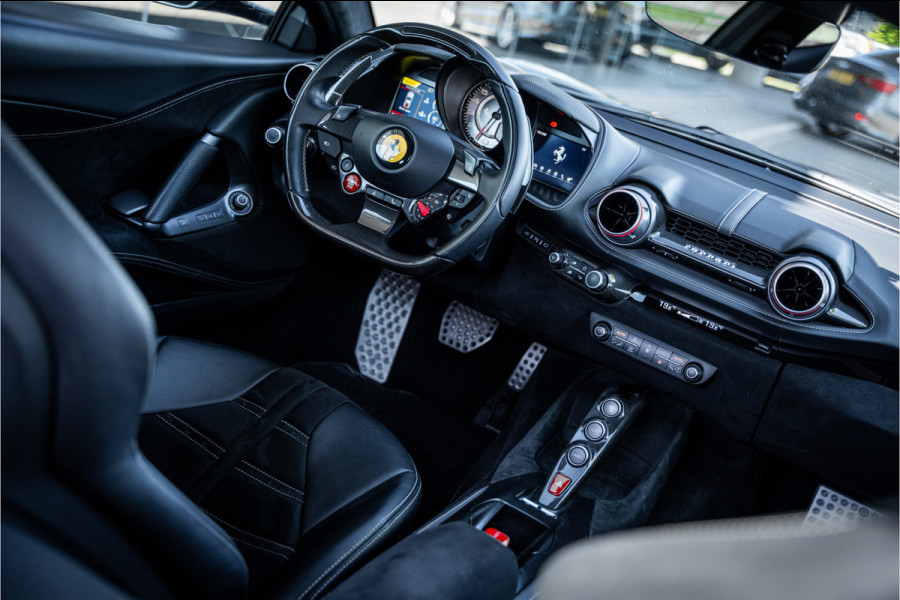 Ferrari 812 6.5 V12 Superfast HELE - Daytona Seats - Carbon - Lift - Pass. Display