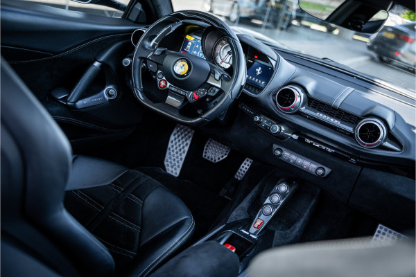 Ferrari 812 6.5 V12 Superfast HELE - Daytona Seats - Carbon - Lift - Pass. Display