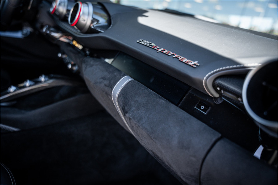 Ferrari 812 6.5 V12 Superfast HELE - Daytona Seats - Carbon - Lift - Pass. Display