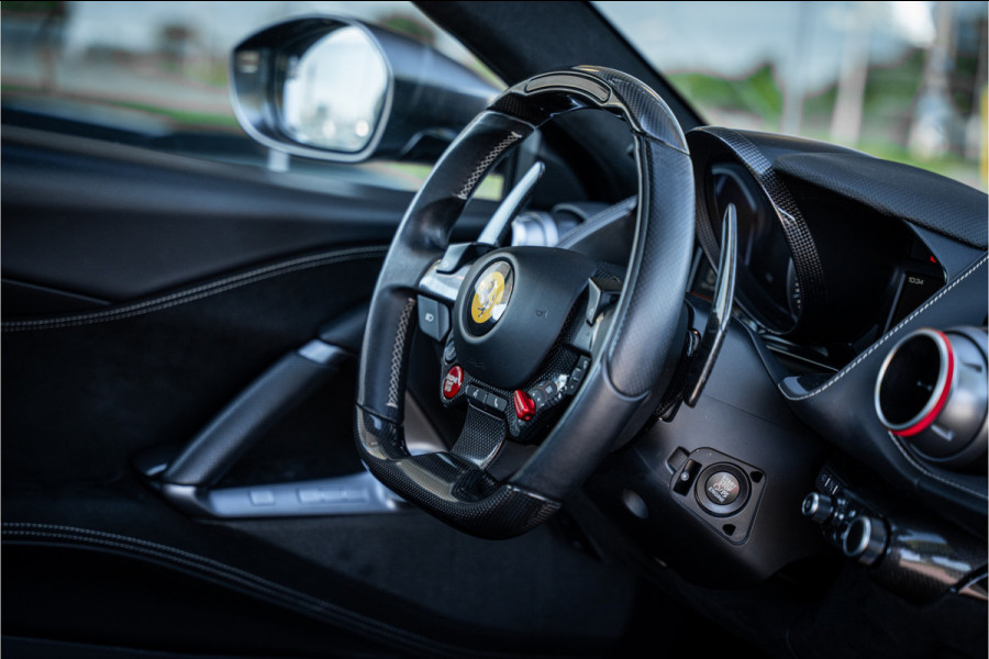 Ferrari 812 6.5 V12 Superfast HELE - Daytona Seats - Carbon - Lift - Pass. Display