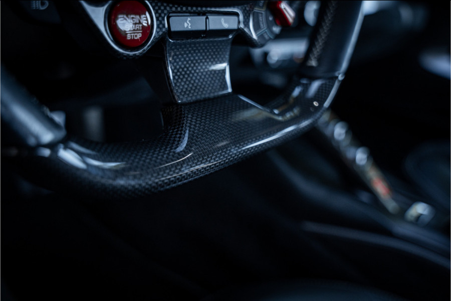 Ferrari 812 6.5 V12 Superfast HELE - Daytona Seats - Carbon - Lift - Pass. Display