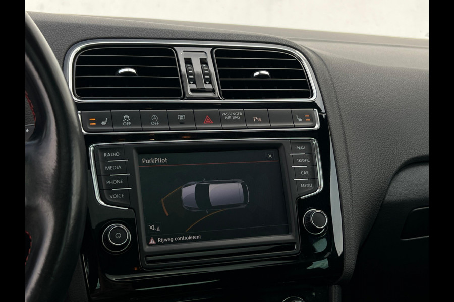 Volkswagen Polo 1.8 TSI GTI PANO | ZEER NETTE AUTO | STOELVERW | PDC VOOR & ACHTER | CARPLAY |