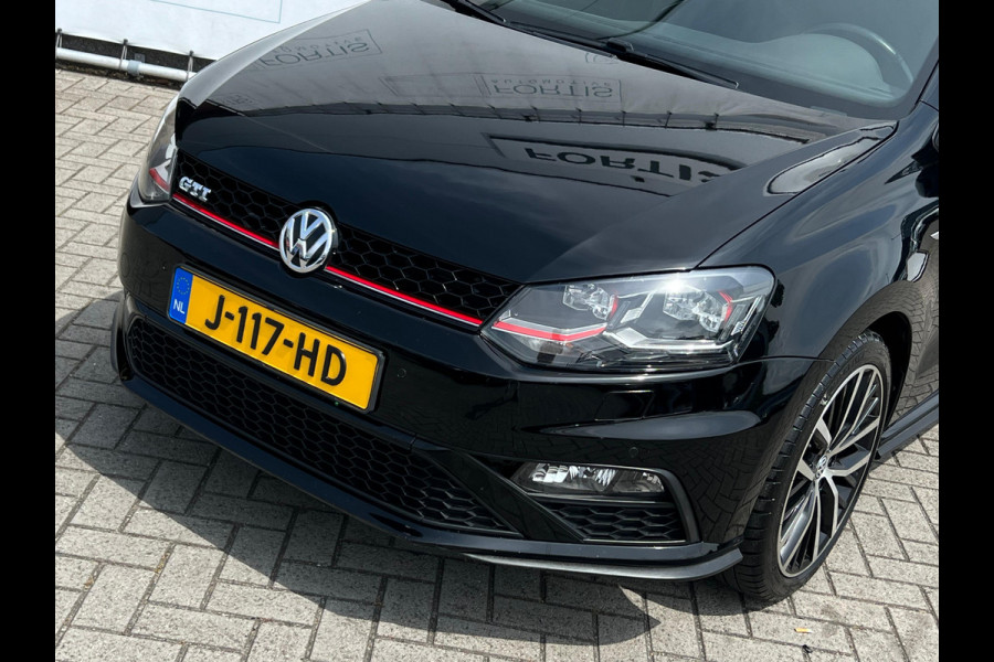 Volkswagen Polo 1.8 TSI GTI PANO | ZEER NETTE AUTO | STOELVERW | PDC VOOR & ACHTER | CARPLAY |