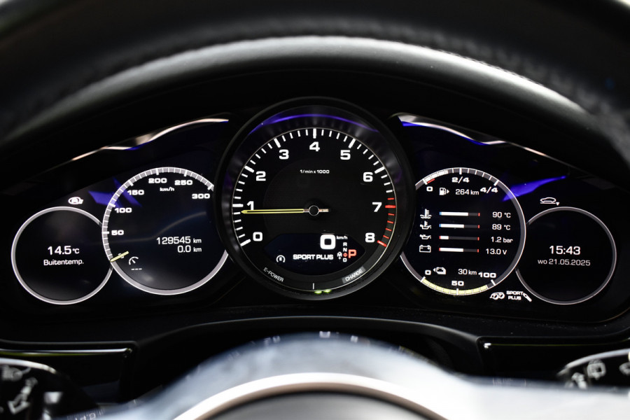 Porsche Panamera Sport Turismo 2.9 4 E-Hybrid Sport Design | Panoramadak | ACC | Bose | Sportuitlaat | 21'' Velgen | Head-Up | CarPlay |