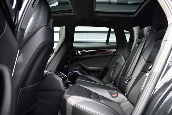 Porsche Panamera Sport Turismo 2.9 4 E-Hybrid Sport Design | Panoramadak | ACC | Bose | Sportuitlaat | 21'' Velgen | Head-Up | CarPlay |