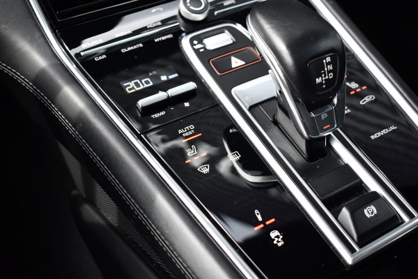 Porsche Panamera Sport Turismo 2.9 4 E-Hybrid Sport Design | Panoramadak | ACC | Bose | Sportuitlaat | 21'' Velgen | Head-Up | CarPlay |