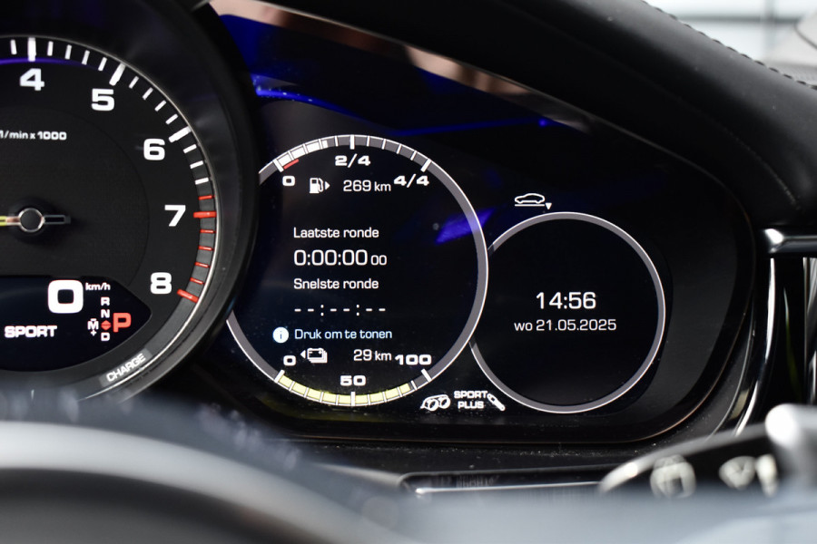 Porsche Panamera Sport Turismo 2.9 4 E-Hybrid Sport Design | Panoramadak | ACC | Bose | Sportuitlaat | 21'' Velgen | Head-Up | CarPlay |