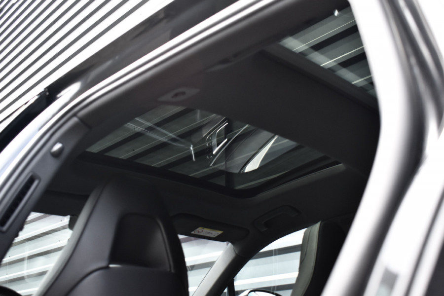 Porsche Panamera Sport Turismo 2.9 4 E-Hybrid Sport Design | Panoramadak | ACC | Bose | Sportuitlaat | 21'' Velgen | Head-Up | CarPlay |