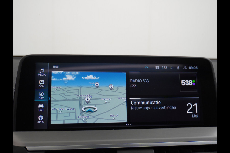 BMW iX3 AUT. 286pk 80kWh Pano/Schuif-Kant-Dak Leder+elektr.SportStoel+Verwarmd M-Sport-St+ M-Aeropack 20"Lmv Apple Android Carplay WiFi  Driving-Assist-Pro Connected-Pack-Pro Digital-Key Elektr.-A-Klep Cockpit-Live-Pro 3-zone Ecc Hemel-Zwart Head-up display Live-Cockpit-Pro Akoustiekglas DAB Driving assistant Uitwijk-Aassistent Verkeersbord detectie Exterior-Line Snelladen tot 150kWh/11kwh 3-fase (thuis)  €72500 nieuwprijs Orig.NLse auto